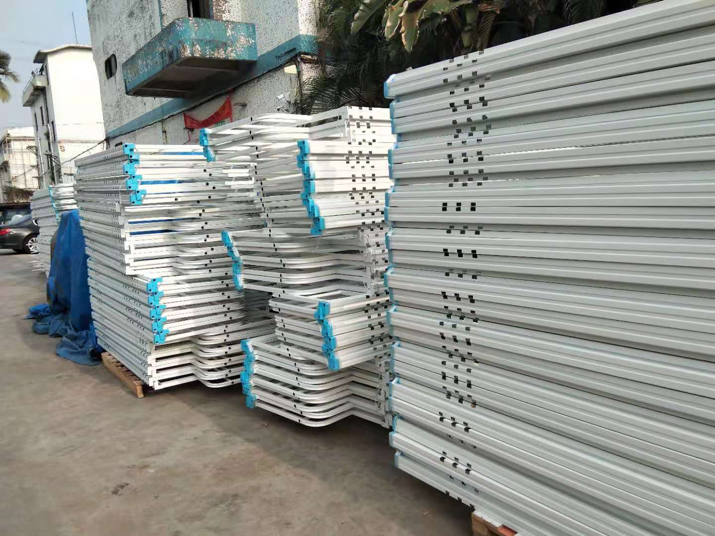 廠區(qū)堆滿鐵床，怎么辦？